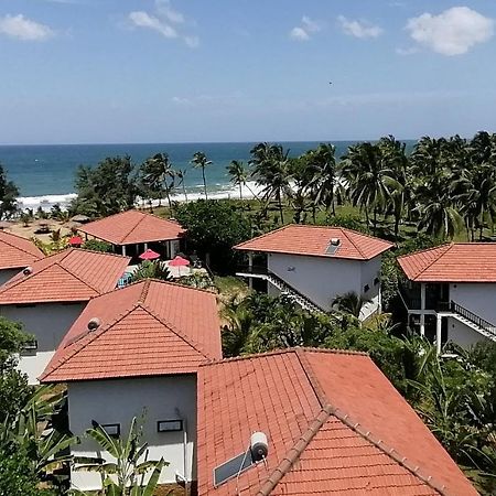 Ladja Beach Resort Ambalantota Exteriér fotografie
