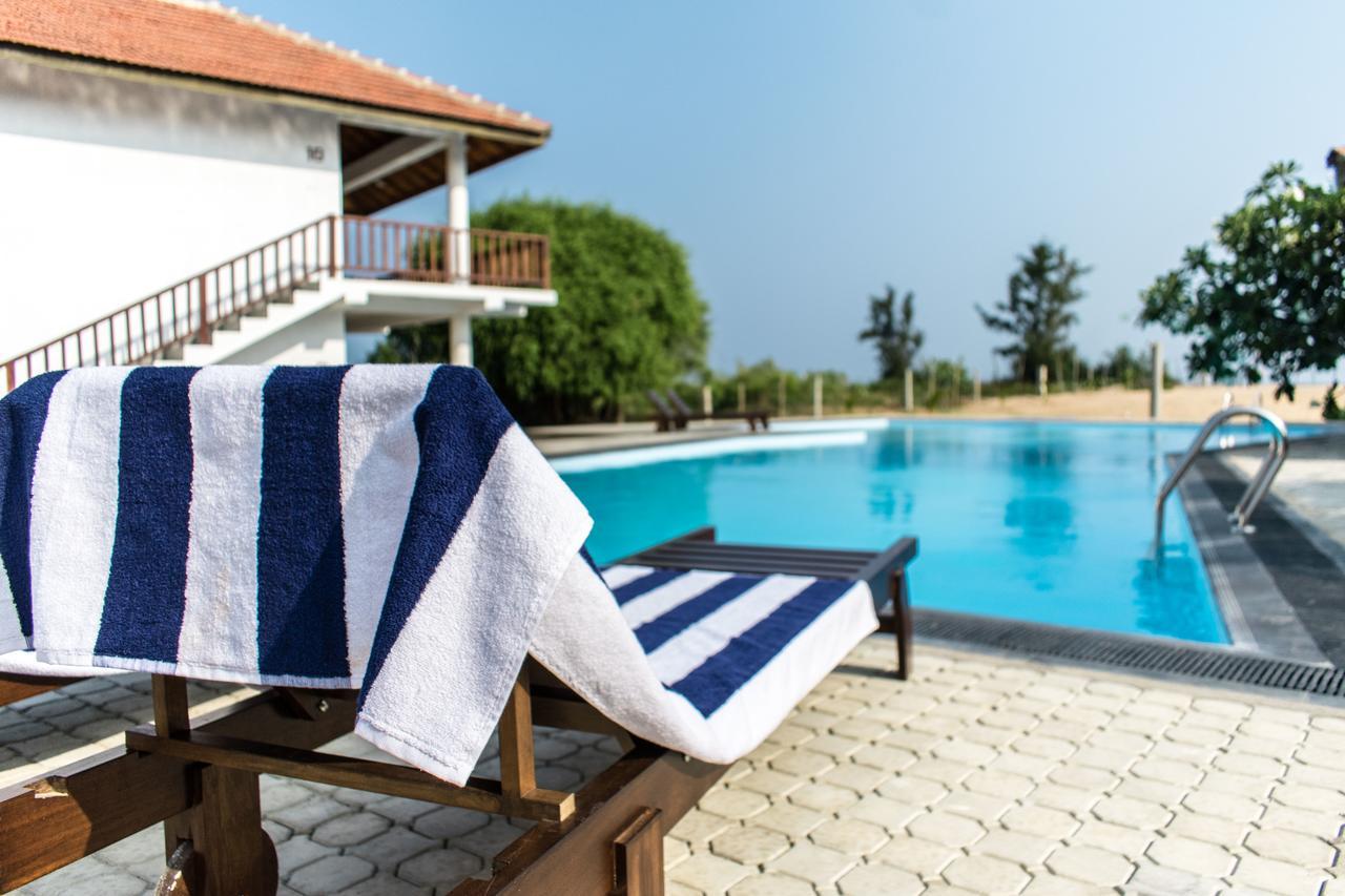 Ladja Beach Resort Ambalantota Exteriér fotografie